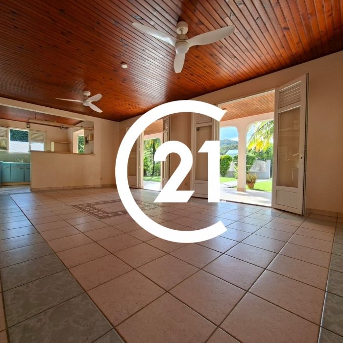 Location Maison 98.07m² 4 pièces Fort de france - Photo 1