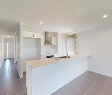 Charming 4-Bedroom Home - Photo 5