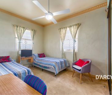 25 PRATT ST - Photo 2