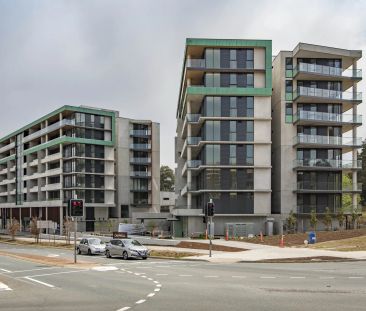 Two-Bedroom Apartment with Stunning Views - Photo 6