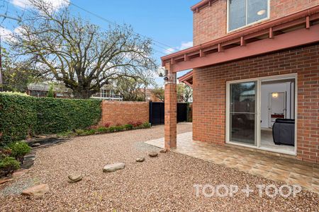 Lovely North Adelaide 3 Bedroom Home! - Photo 4