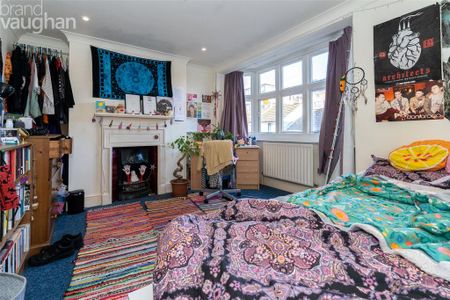 3 bedroom flat to rent - Photo 3