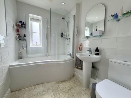 2 bedroom apartment to rent - Photo 2