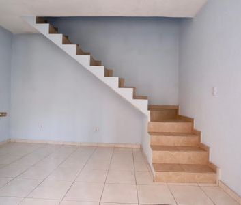 Casa para alugar com 50m², 1 quarto e sem vaga - Foto 1