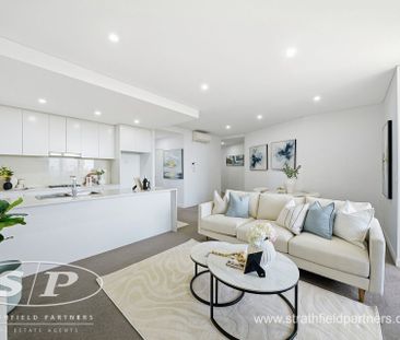 Modern Two-Bedroom Apartment in Desirable Strathfield Locale - Photo 2