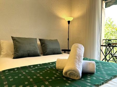 Carrer del Poeta Más i Ros, Valencia, Valencian Community 46022 - Photo 5