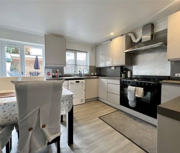 Queens Road, Bournemouth, Dorset, BH2 - Photo 1