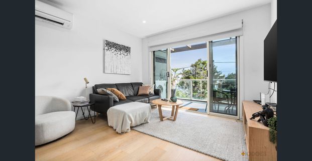 STEPS TO THE BEACH | FULLY FURNISHED | UTILITIES INCLUDED - Photo 1