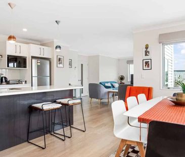 Stylish 4BR Family Haven - Grenada Village - Photo 2