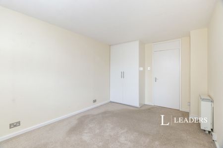 2 bedroom apartment to rent Basinghall Gardens, Sutton, SM2 - Photo 3