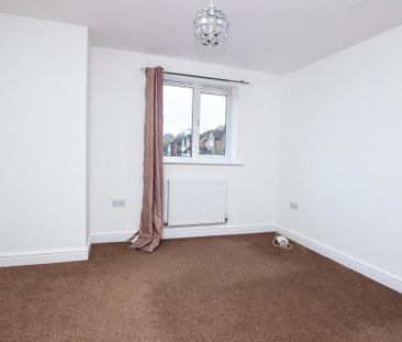 4 bedroom detached house to rent - Photo 6