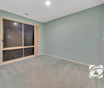 THREE BEDROOM HOME IN COURT LOCATION - Photo 2