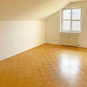 Ideal für Familien! großzügige 4-Zimmer Wohnung - Photo 2