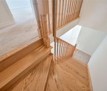 For Lease - 68 Palace Street, Thorold, Ontario - Photo 3