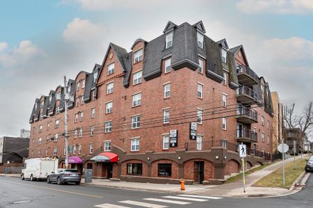 Barrington Terrace - Photo 3