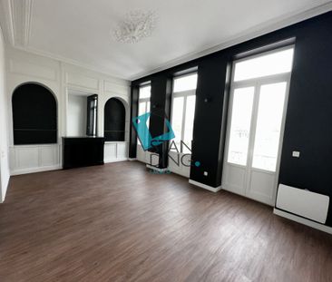 Face au Palais des Beaux-Arts – Élégant T2 rénové à neuf - Photo 2