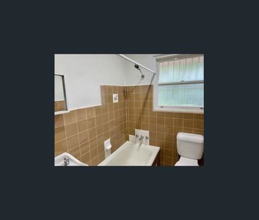 Well-Presented Apartment in a Desirable Marrickville Setting - Photo 4