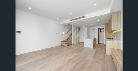 LUXURY 3-STOREY TOWNHOUSE IN THE HEART OF MCKINNON SECONDARY COLLEGE ZONE - Photo 3