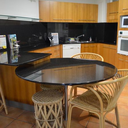 Furnished Two Bedroom Ground Floor - Esplanade Front - Photo 5
