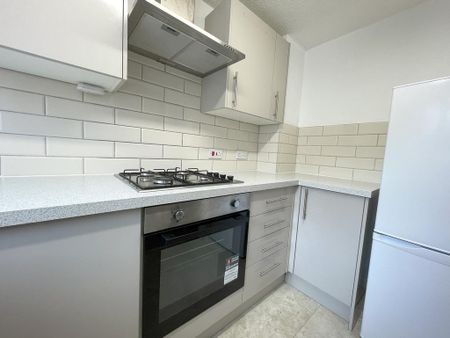 2 bedroom terraced house to rent - Photo 5