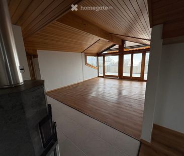 4.5-Zimmer-Dachwohnung mit Berg- und Seesicht in Greppen - Photo 1