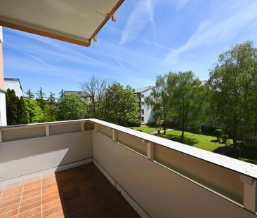 Viel Platz zum Wohnen! 5-Raum-Wohnung mit separater Küche und Balkon! - Photo 3