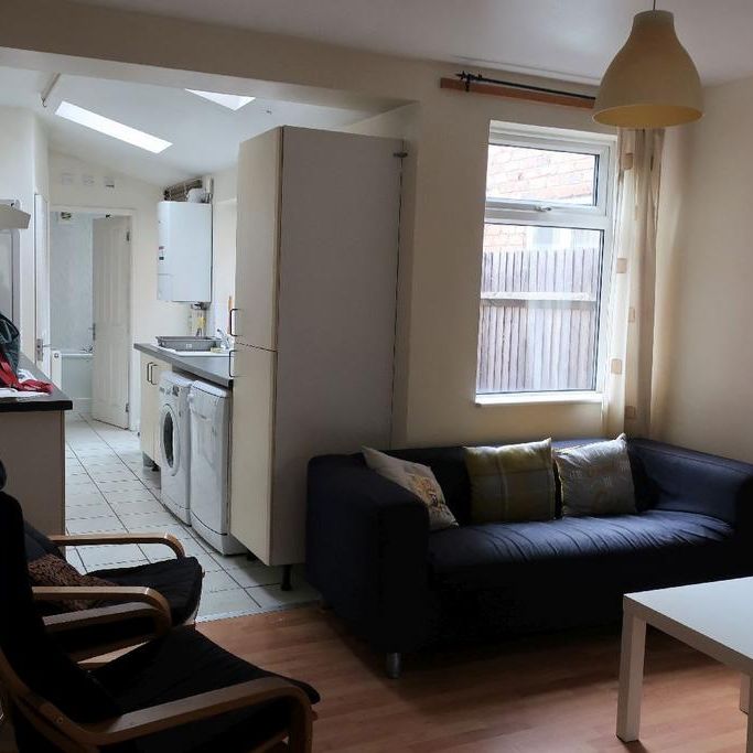 4 bedroom house to rent - Photo 1