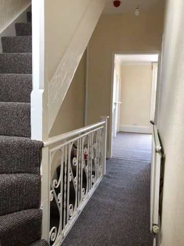 Barton Upon Humber, North Lincolnshire - Photo 4
