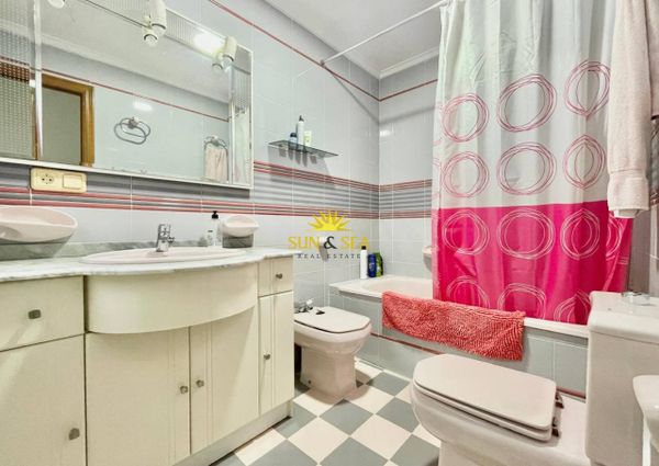 THREE-BEDROOM PENTHOUSE – ALICANTE