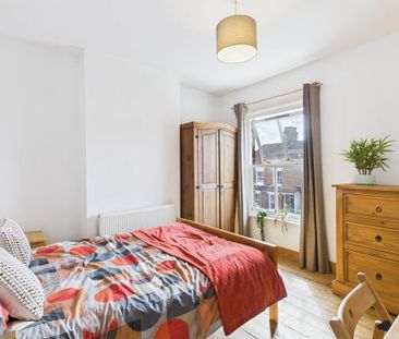 4 bedroom terraced house to rent - Photo 1