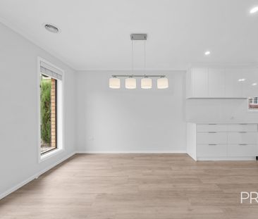 3 Undurra Dr, Glenfield Park NSW 2650 - Photo 5