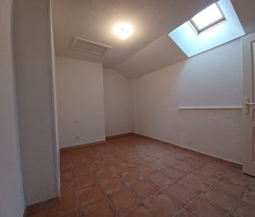 Location Appartement 2 pièces 46m² LEZIGNAN CORBIERES 11200 - Photo 4