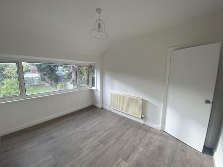 3 bedroom semi-detached house to rent - Photo 4