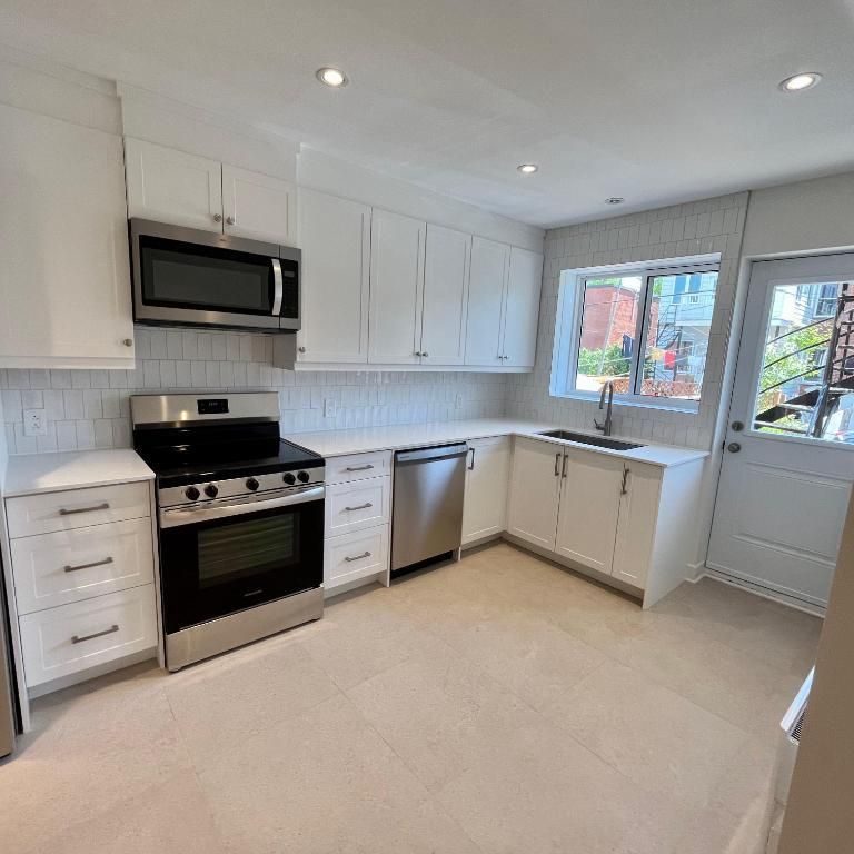 4 & 1/2 Apartment for Rent NDG - Photo 1