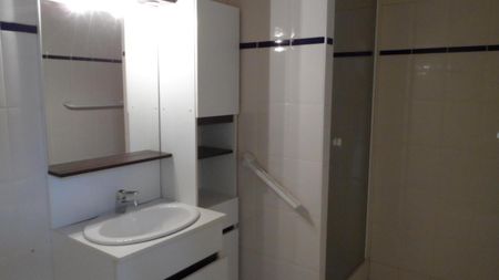 Location Appartement 2 pièces 35m² BORDEAUX 33000 - Photo 2