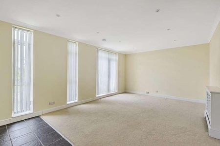 Jason House, High Wycombe, HP12 - Photo 2