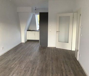 Stylische 2-Zimmer-Dachgeschoß-Wohnung - Photo 2