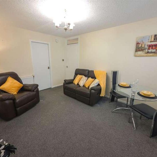 Great Northern Road, AB24 - Photo 1