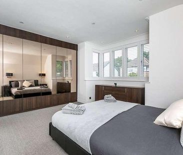 Rosebery Road, Epsom, Surrey, KT18 - Photo 6