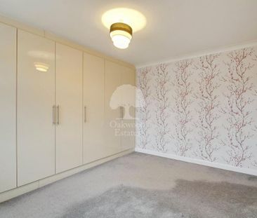 4 bedroom semi-detached house to rent - Photo 6