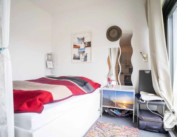 Direkt am Schmölderpark: Schickes DG-Appartement mit Einbauküche! - Foto 1