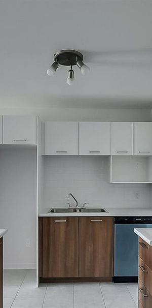 Muscat 8 (Aylmer) Magnifique Logement De Style Condo à Louer - Photo 1