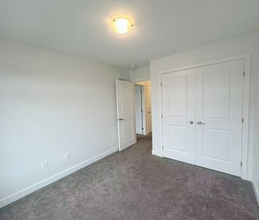 For Lease - 870 Solarium Avenue, Blossom Park - Airport and Area, O... - Photo 5