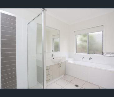 9 Major Mitchell Drive, Upper Coomera, Qld 4209 - Photo 6