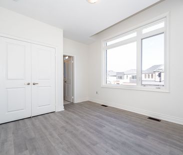 For Lease - 15 Monticola Avenue, Richmond Hill, Ontario - Photo 4