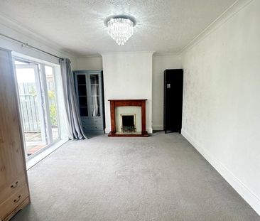 3 Bed Semi-Detached House, Doncaster Road, BS10 - Photo 2