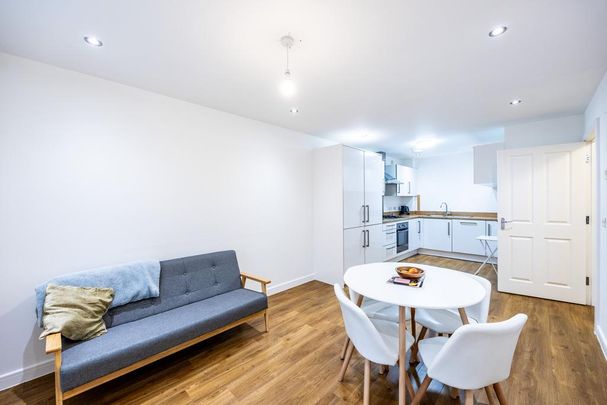 2 bedroom apartment to rent - Photo 1