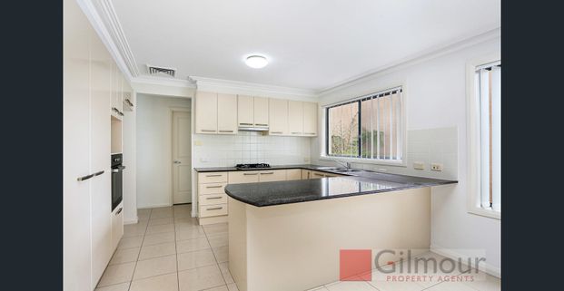 LUXURY RESIDENCE IN A TRANQUIL, PRIVATE, CENTRAL LOCATION – 4 BEDROOMS PLUS STUDY - Photo 1