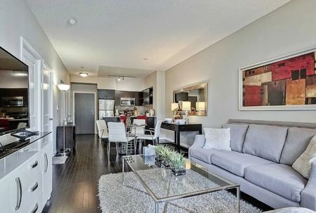 BSN CONDO: Yonge St & Bloor St (35 Hayden St) AD#1000404 - Photo 5