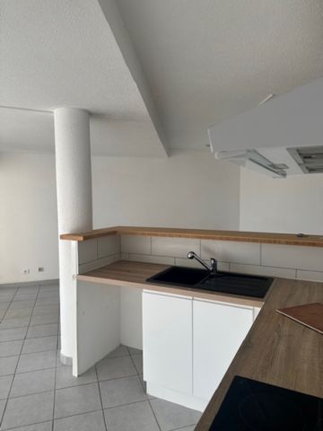 Location Appartement 2 pièces 55m² - Photo 2